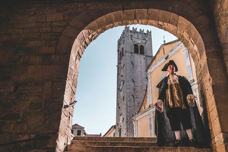 ( FOTO TZO MOTOVUN)