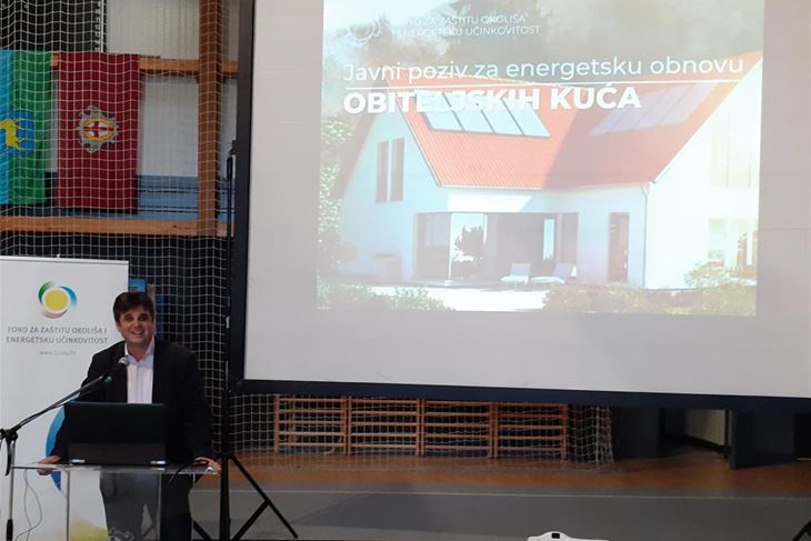 Na konferenciji za energetsku obnovu