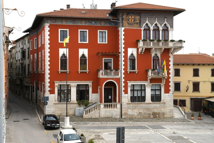 Vodnjanska gradska palača (Snimio Milivoj Mijošek)