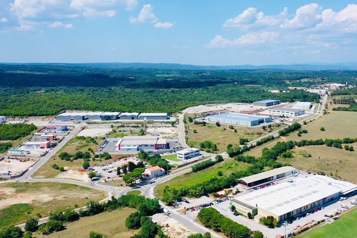 Zona Vinež