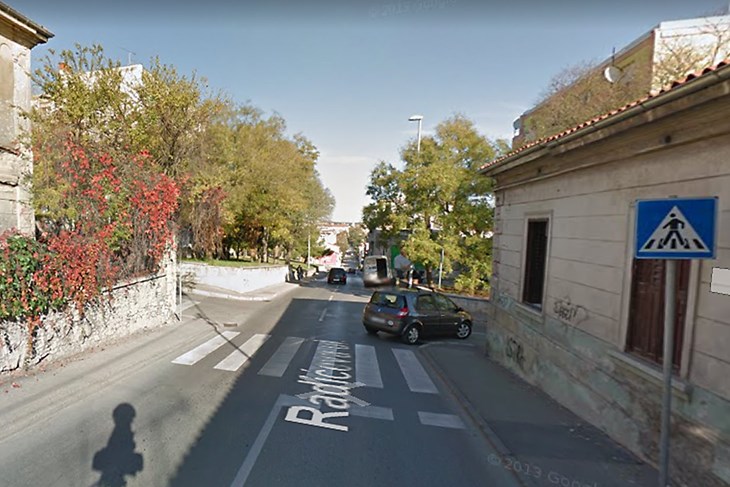 Križanje Radićeve i Mažuranićeve ulice (Google maps)