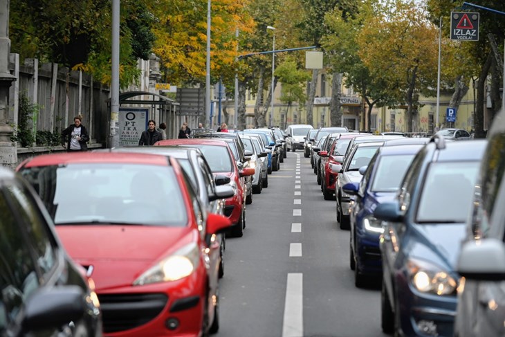 Veliki redovi ta testiranje u Rijeci