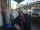 Mirjana Monas kraj nekadašnje brijačnice, a današnjeg kafića Barbiere (Snimio Anđelo Dagostin)