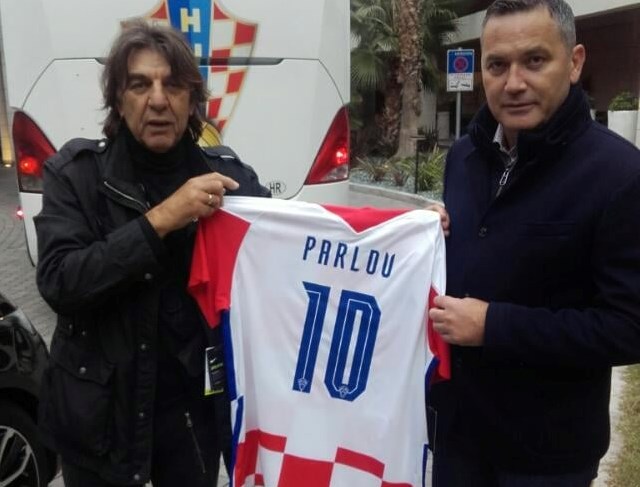 Dres s prezimenom Parlov