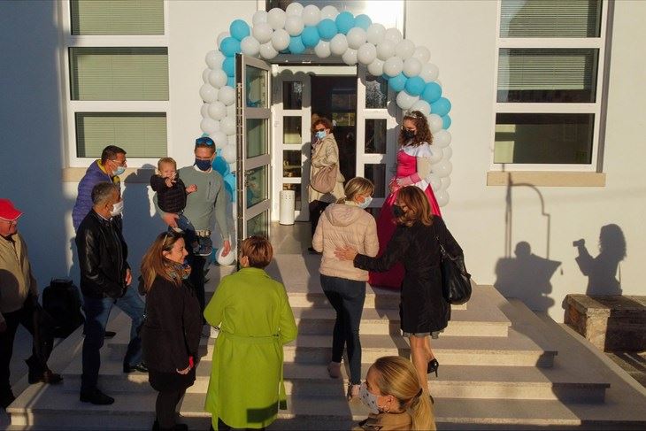 U Balama su nedavno otvorene i jasalice (Foto Općina Bale)