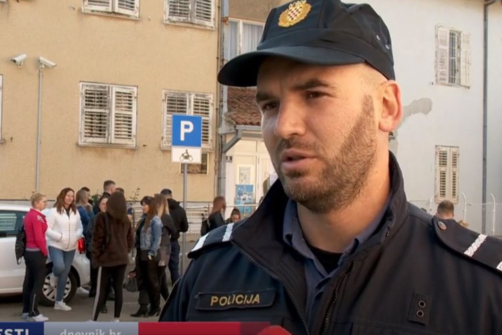 Anton Ramljak, porečki policajac koji je udaljen iz službe jer je odbijao pokazati covid potvrdu (Foto: NovaTV/Dnevnik.hr screenshot)