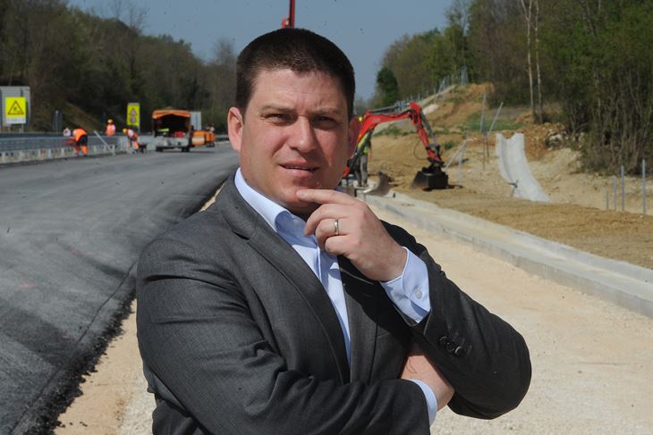 OLEG BUTKOVIĆ  (SNIMIO MILIVOJ MIJOŠEK)