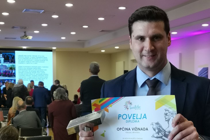 Priznanje za Općinu Vižinada u Beogradu je preuzeo načelnik Općine Marko Ferenac