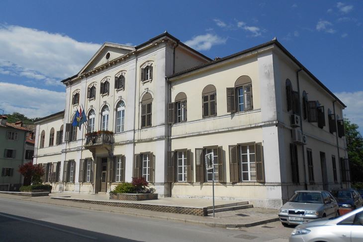 Pazinska gradska vijećnica (Arhiva)