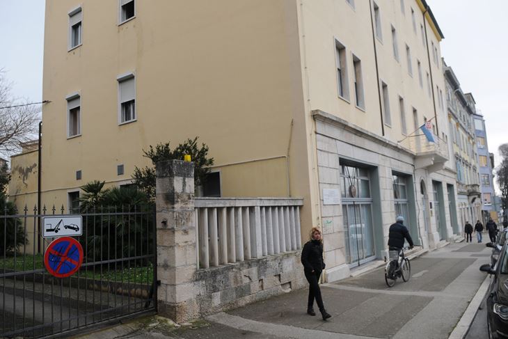 Zgrada HGK Pula(Snimio Dejan Štifanić)