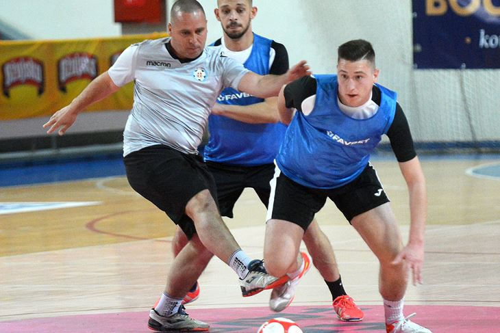 VODNJAN (plavi) -BALE (sivi)Snimio Danilo MEMEDOVIĆ