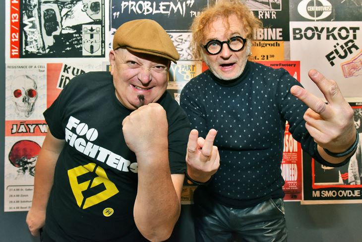  FRIC I PTICA U PRIPREMI NOVE IZLOZBE U ROCK GALERIJI (Snimio Duško MarušićČiči)