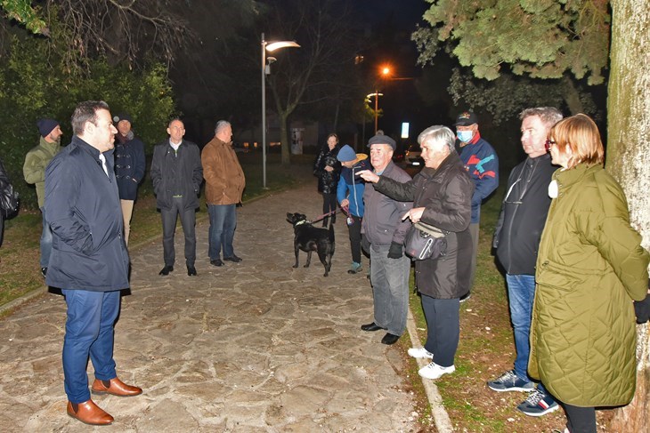 Javne tribine (snimio Danilo Memedović)