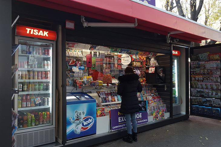 Kiosk na Korzu (snimila M. VERMEZOVIĆ IVANOVIĆ)
