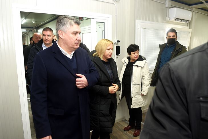 Milanović danas u Sisku (CROPIX)