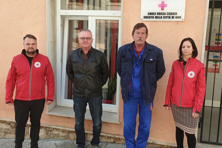Ovogodišnji jubilarci Dario Marušić i Mario Cimador s Hrvojem Kovačevićm i Nicole - Caterinom Kovačević (Snimio Luka Jelavić)