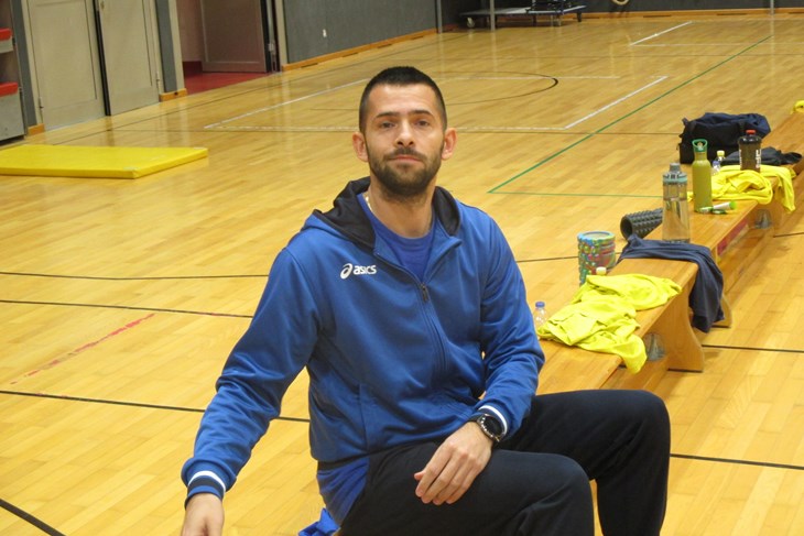 IZAZOVAN PROLJETNI START PRVENSTVA - Trener Rovinja Aleksandar Gavrilov (Snimio Ivica Radetić)