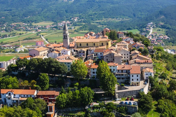 Ne smije se imati dugovanja prema Gradu Buzetu po bilo kojoj osnovi 