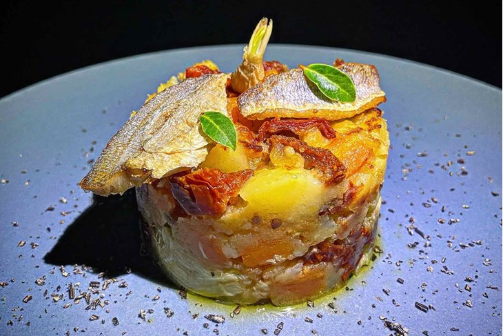 ŠKOLA KUHANJA BY THE OUTLAW CHEF: Menula "Šćava" on the rock