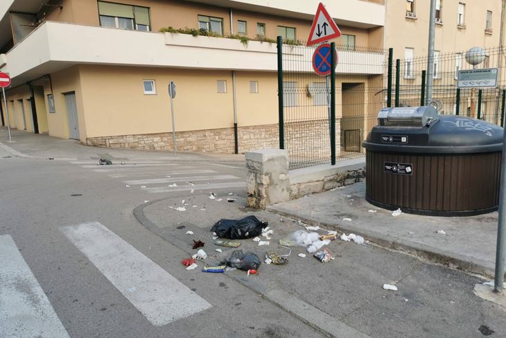 Smeće u Tartinijevoj