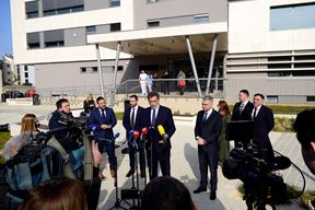  Ministar Radovan Fuchs na otvaranju Medicinske škole (Snimio Dejan Štifanić)