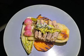  ŠKOLA KUHANJA BY THE OUTLAW CHEF: Janjeće pahuljice po vrtu