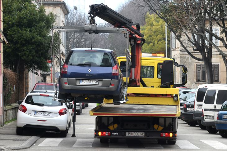 Ulica Mate Balota u Puli (Snimio Milivoj Mijošek)