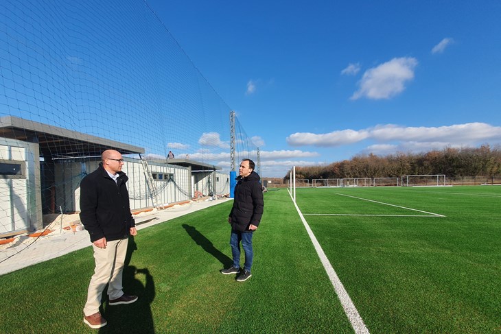 Gradonačelnik Loris Peršurić Gradski pročelnik za komunalni sustav Marin Poropat u obilasku kampusa