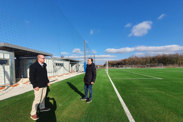 Gradonačelnik Loris Peršurić Gradski pročelnik za komunalni sustav Marin Poropat u obilasku kampusa
