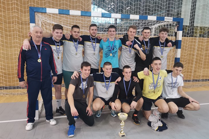 Srednja škola Buzet županijski je prvak u rukometu kod mladića