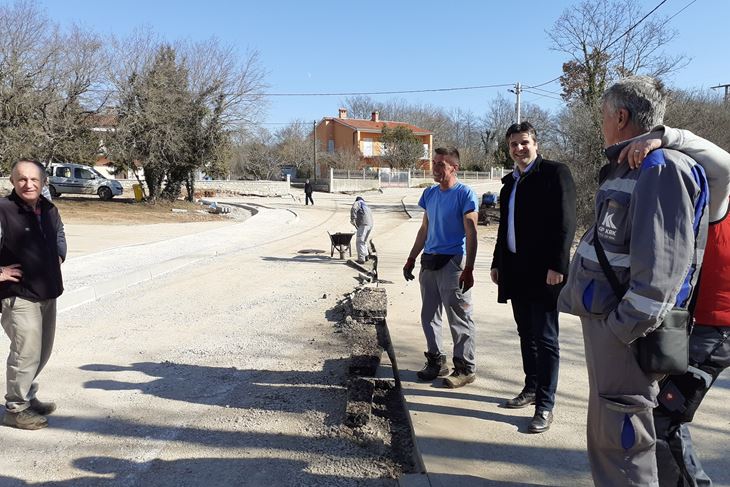 Obnova prometnica diljem Labina
