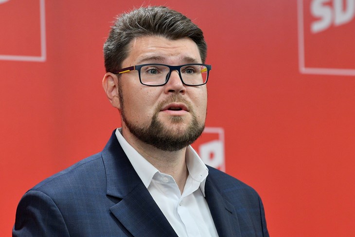 Peđa Grbin (CROPIX)