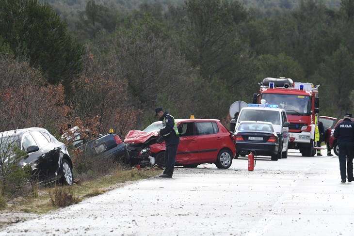 Prometna nesreća kod Šibenika (Foto: Cropix)