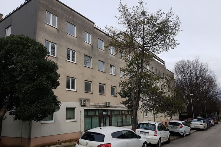 Samački dom u Kovačićevoj (snimila Mirjana VERMEZOVIĆ IVANOVIĆ)