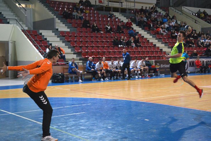 Osam golova na "proljetnoj" premijeri - Rade Simetić (Snimio Neven Lazarević/Arhiva)