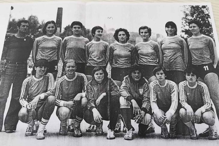 Generacija rukometašica Rudara koja je 1977. odigrala svoji prvu prvoligašku utakmicu u Rijeci 