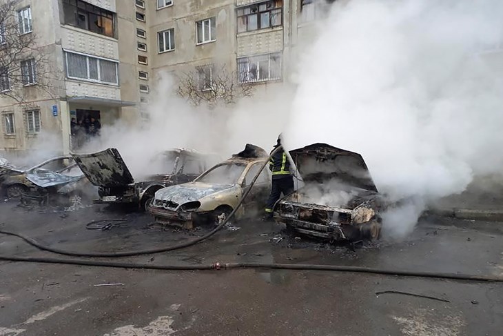 Grozne scene na ulicama Harkiva (EPA)