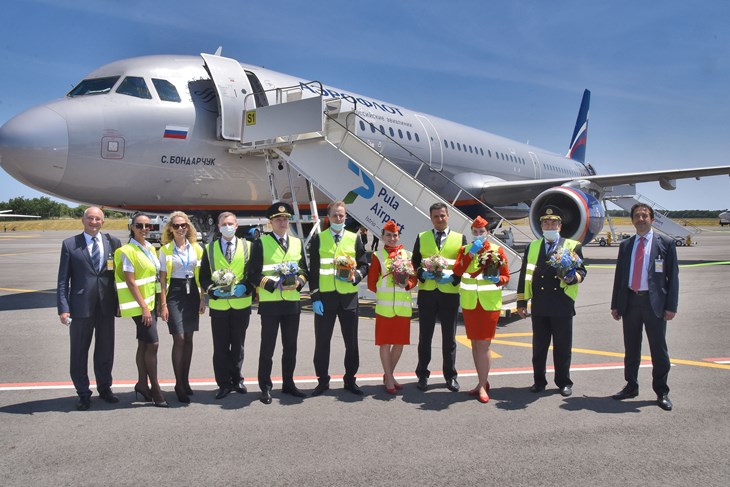 Avion Aeroflota lani u Puli (snimio D. MARUŠIĆ ČIČI)