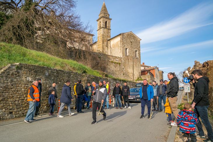 Pepelnica u Motovunu uvijek je obilježena igrom na rog (Foto: TZO Motovun)