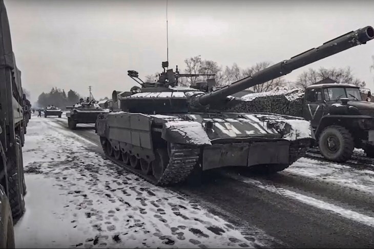 Ruski tenkovi kod Kijeva (EPA)