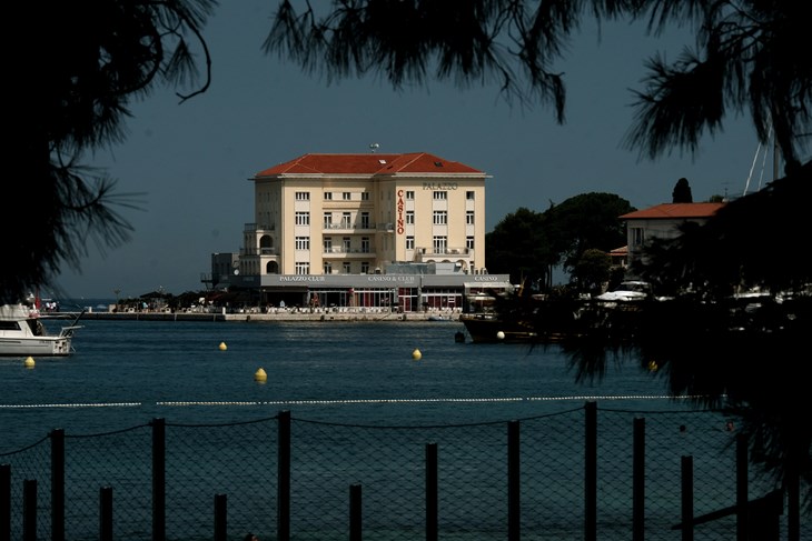 Porečki hotel u kojem je Osmani boravio (Snimio Milivoj Mijošek)