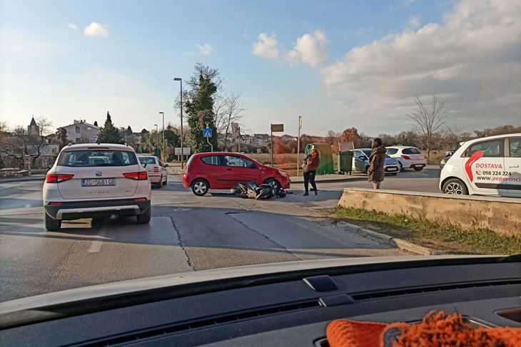 Današnja nesreća na Medulinskoj cesti (snimio Cristian BRUNO GALIĆ)