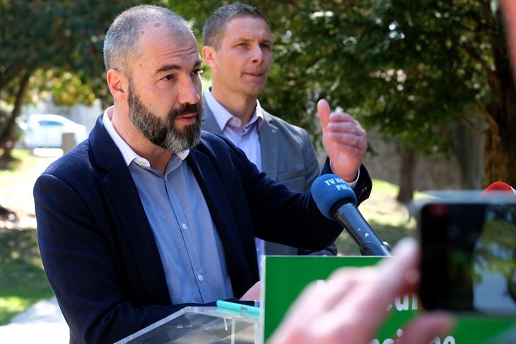 Cvek i Deković na nedavnoj pressici (snimio Milivoj MIJOŠEK)