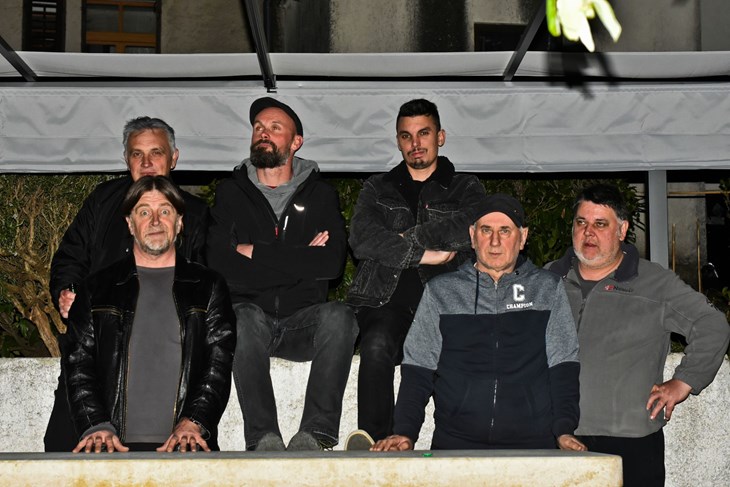 Pazinska grupa Angola