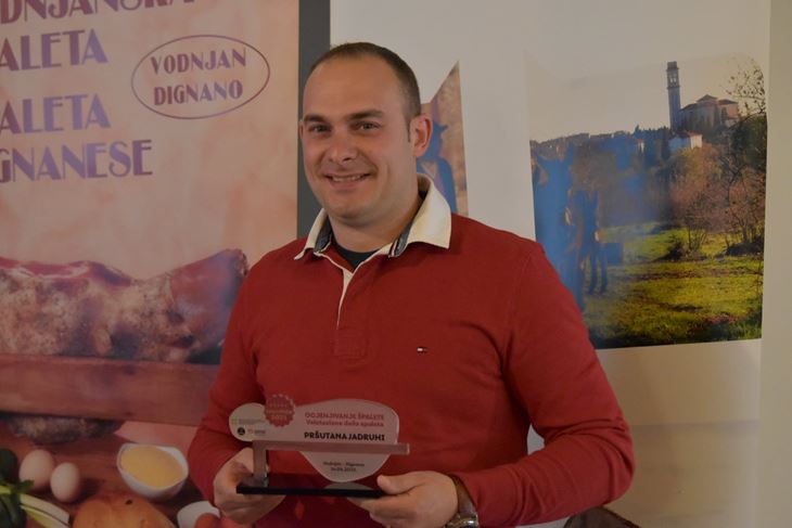 Dodijeljeno priznanje najboljima (foto Grad Vodnjan)