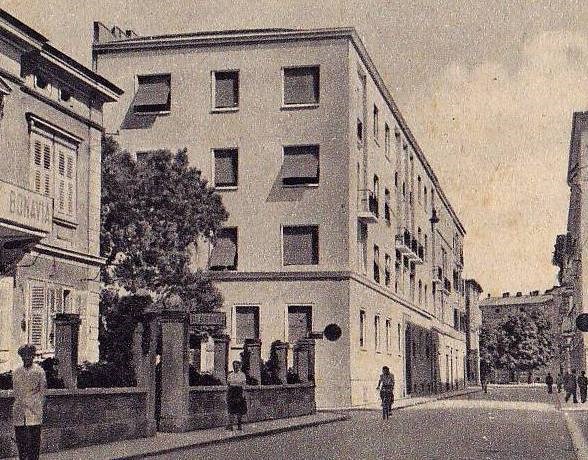 Nacistička svečanost u pulskom amfiteatru, najvjerojatnije proslava rođendana Adolfa Hitlera 1944. godine (Snimio Marcello Bogneri)
