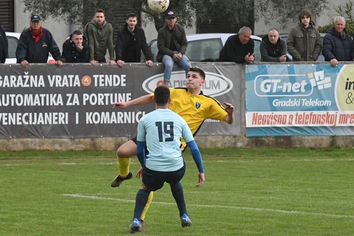 ŽUTO-CRNI NISU IZNENAĐENJE - Luka Brajković (Snimio Danilo Memedović)