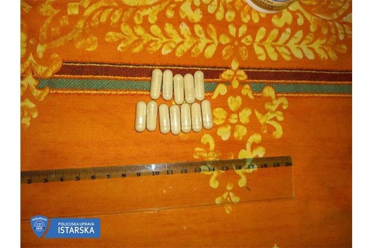 Pronađena droga i novac