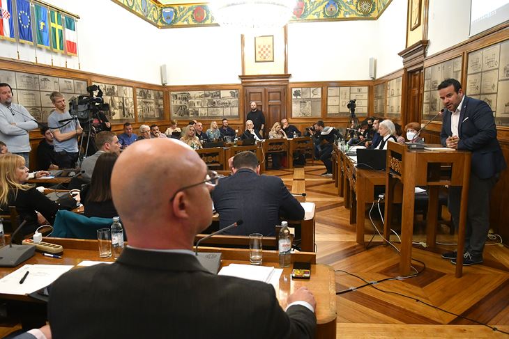 Pulsko Gradsko vijeće ( Snimio Danilo Memedović)