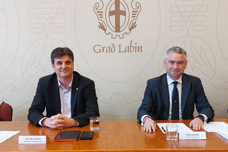 Gradonačelnik Valter Glavičić i župan Boris Miletić (foto Istarska županija)